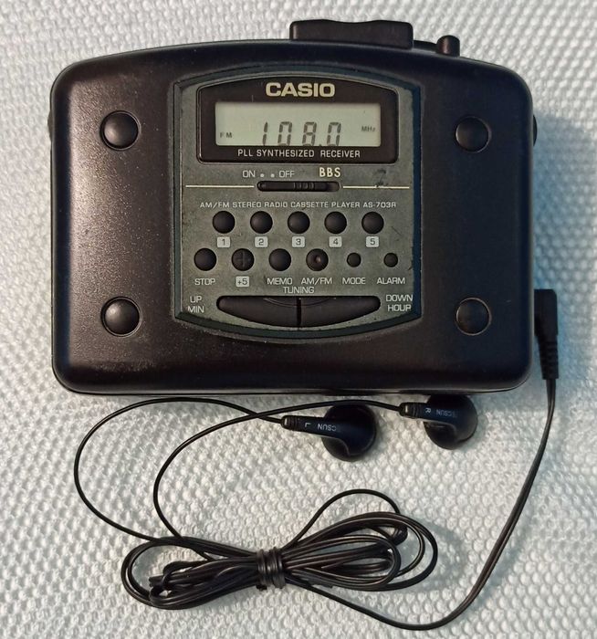 Кассетный плеер CASIO AS-703R ,звучание+наушники