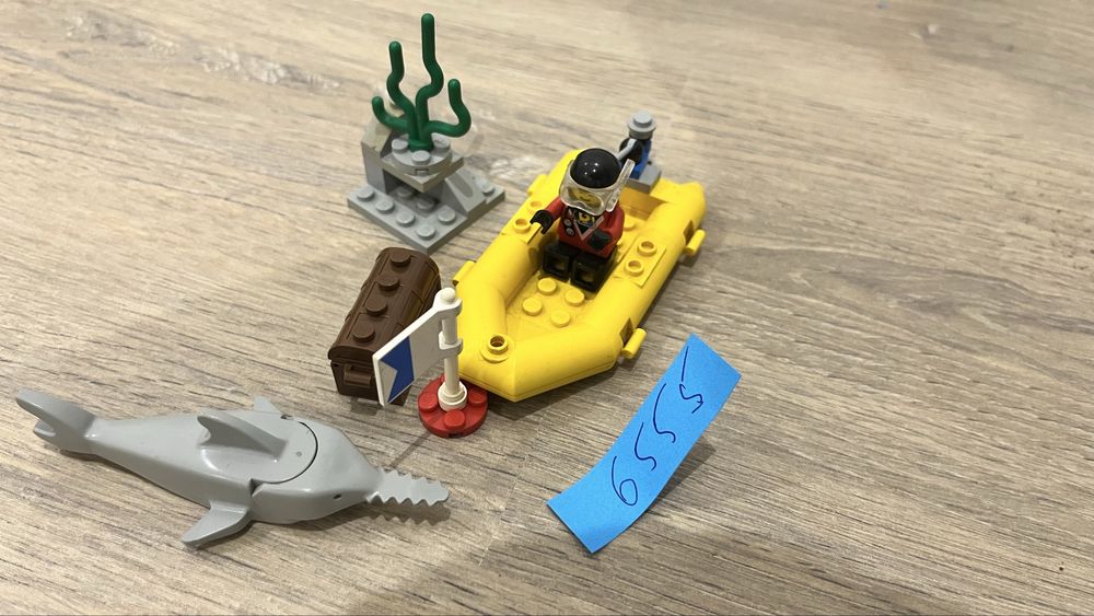 Lego sets 6818, 6109, 4930, 6104, 4805, 6008, 6013, 6555