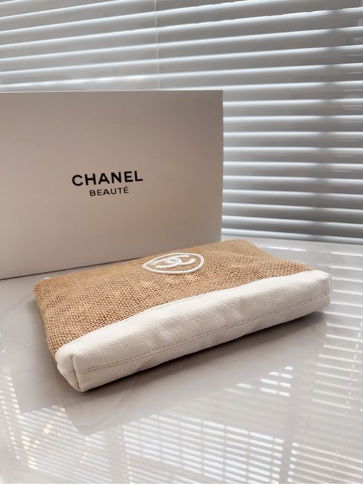 Косметичка Chanel в коробці