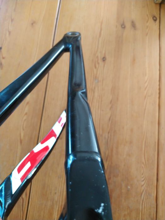 Wahacz Specialized Demo 8 2013 , 150x12mm 26"