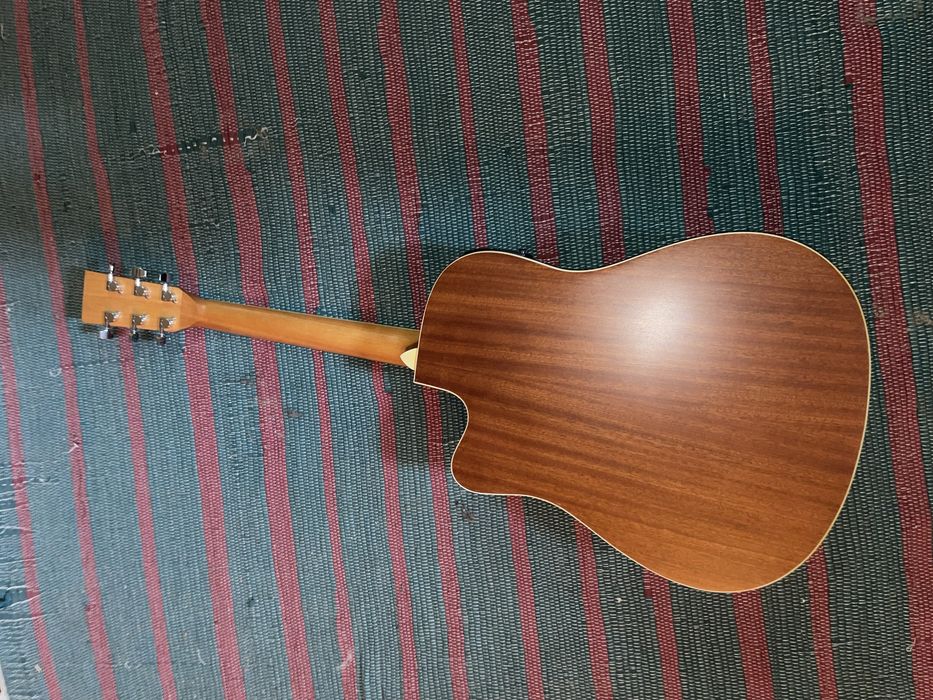 Guitarra Semi Acustica Leon