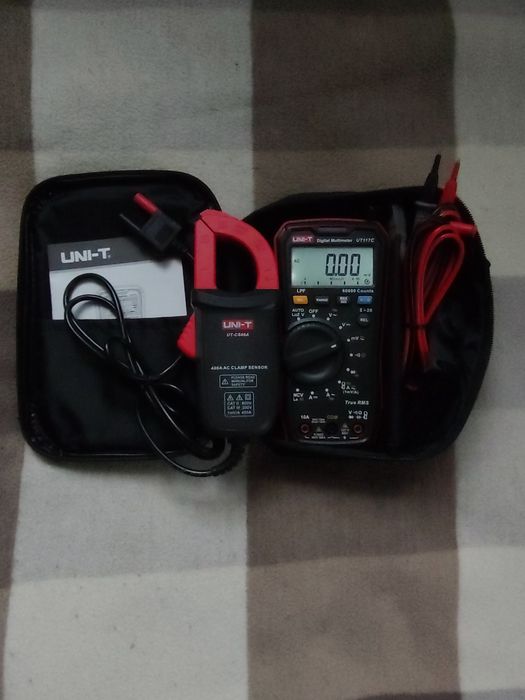 Прилад UNI-T UT 204+