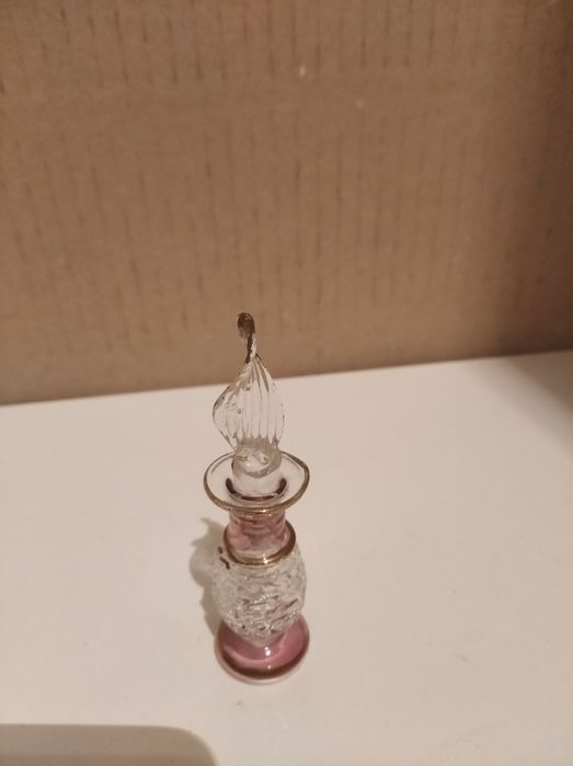 Flakoniki na perfumy