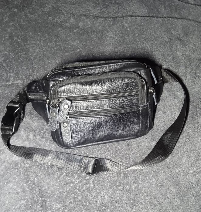 Мужская бананка с натуральной кожи