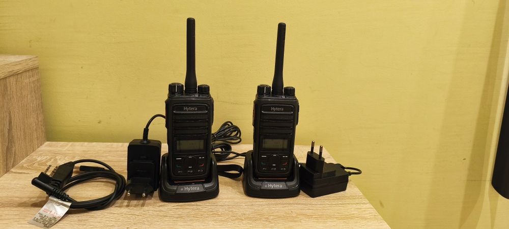 Hytera PD565U zestaw 2 x radio + 2 x ładowarka + kabel