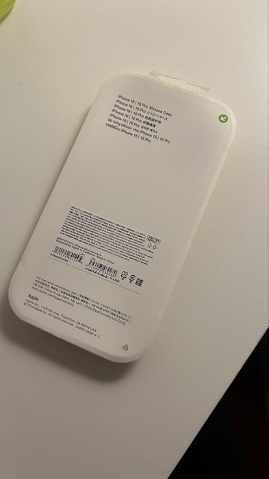 Capa Iphone 16 Pro Amarela