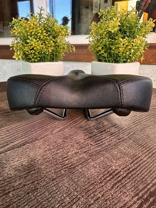 Сидушка на велосипед Leon 262*195 Седло велосипедное Сиденье Новое