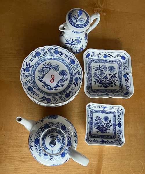 Porcelana fina alema Hutschenreuther azul 98 pecas "Zwiebelmuster" conjunto