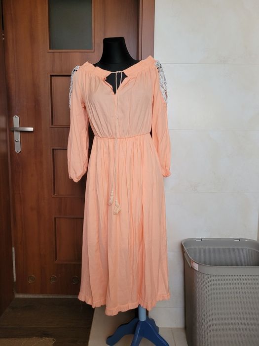 Sukienka M długa vintage z koronką