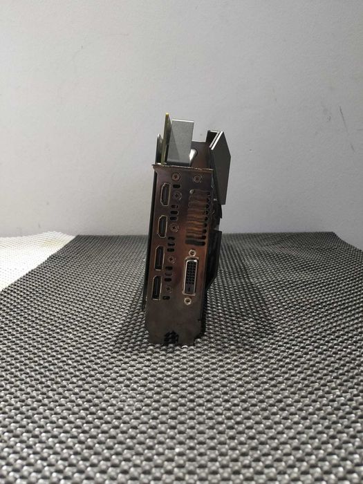 Asus Strix Radeon RX VEGA 56 8GB