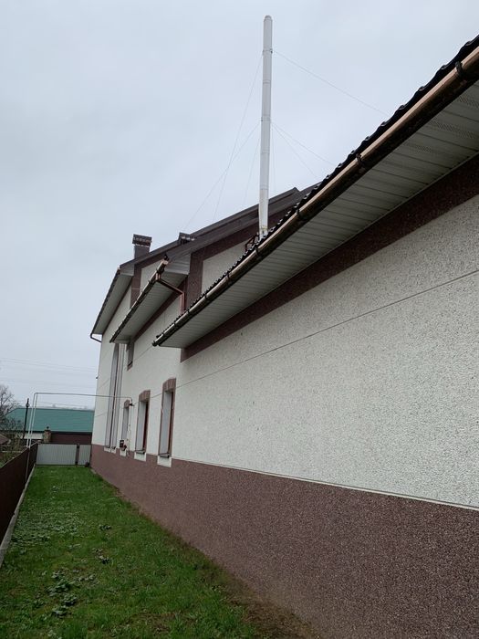 Продається будинок з неймовірним краєвидом, з комерцією,можливий обмін