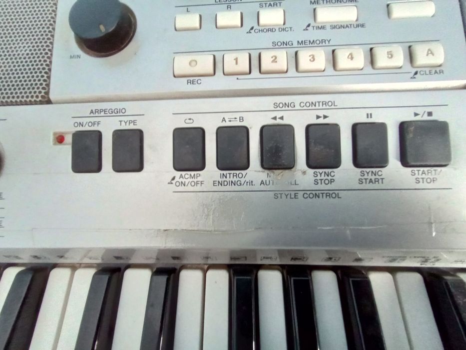 Keyboard Yamaha .