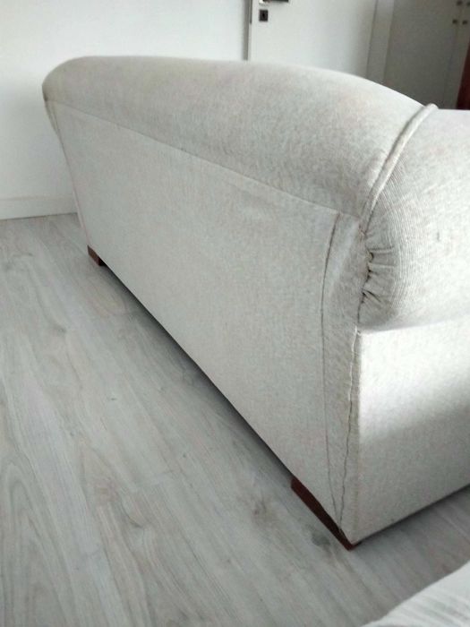 Sofá estufado de novo sem uso