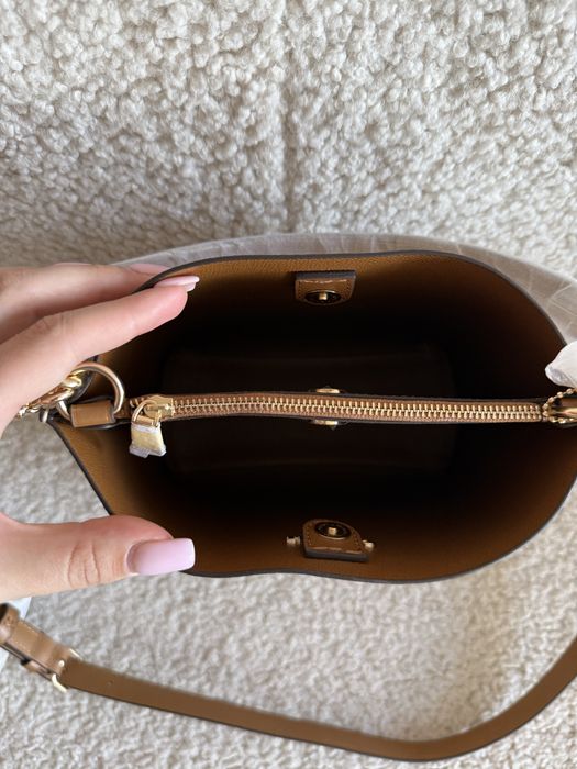 Сумка жіноча Coach Mollie Bucket