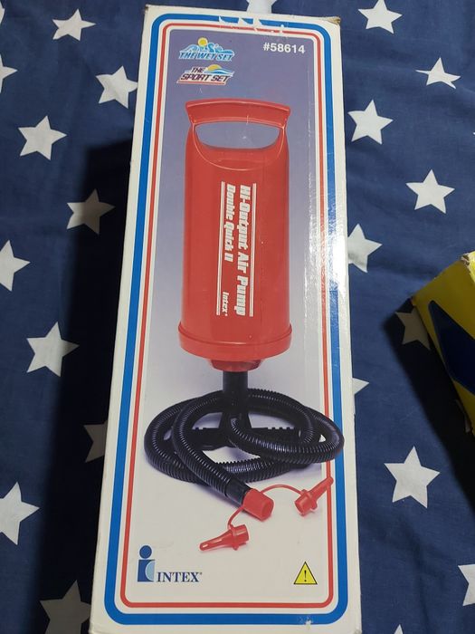 Colchão insuflável e bomba