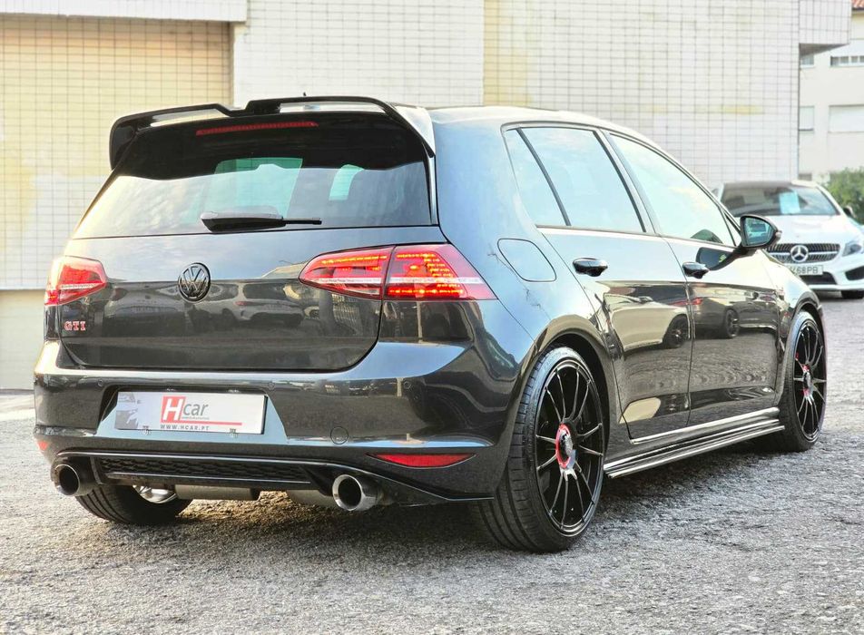 VOLKSWAGEN GOLF VII GTI 2.0TSI 220CV "DSG" — photo 4