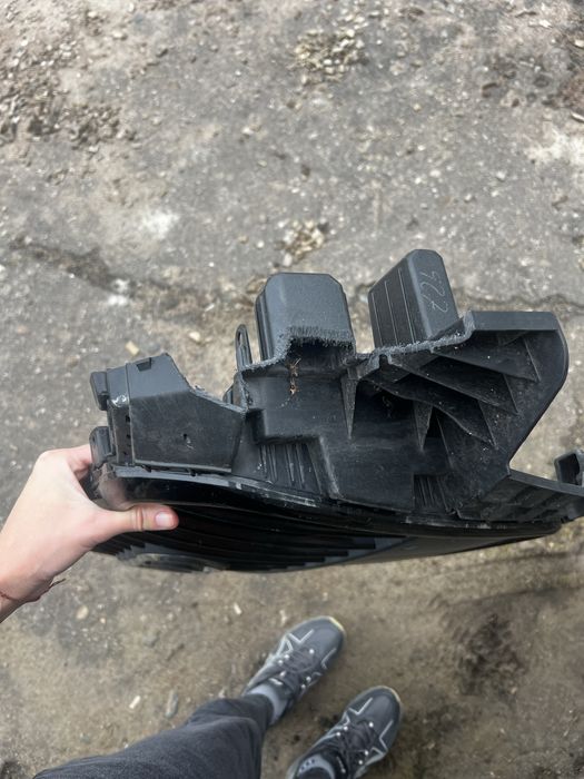 Радіаторна решотка. Ауді ку3. Ауди q3. Решітка