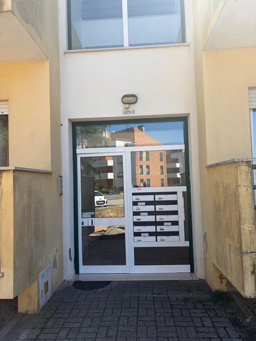 Arrenda-se Apartamento T3