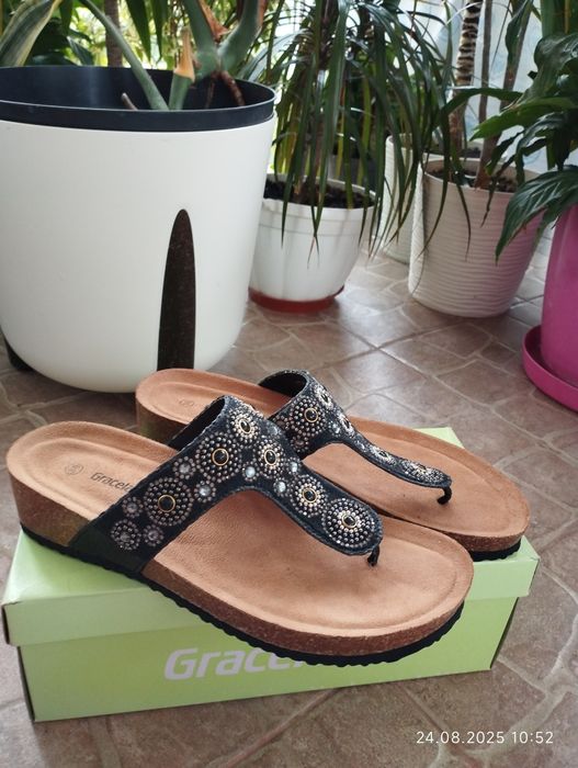 Жіночі шльопанці Graceland, 38 розмір