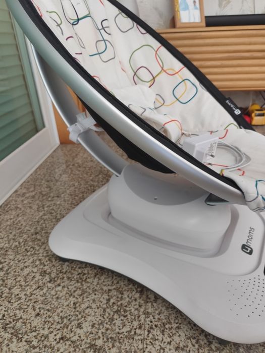 Espreguiçadeira Mamarroo 4 Moms