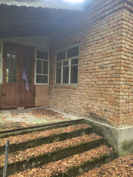 Продам будинок у селі Зіньків Хмельницької області.