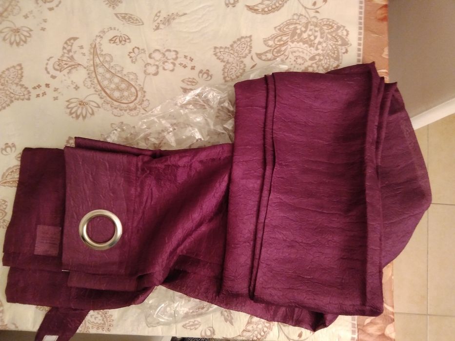 Cortinado Roxo com tira
