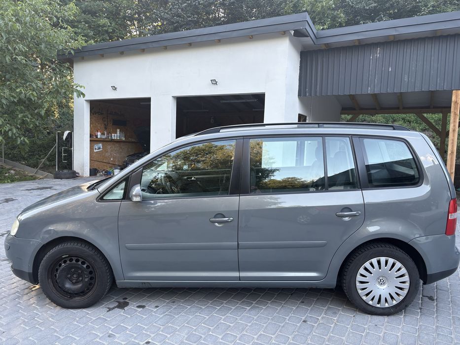 Vollkswagen Touran