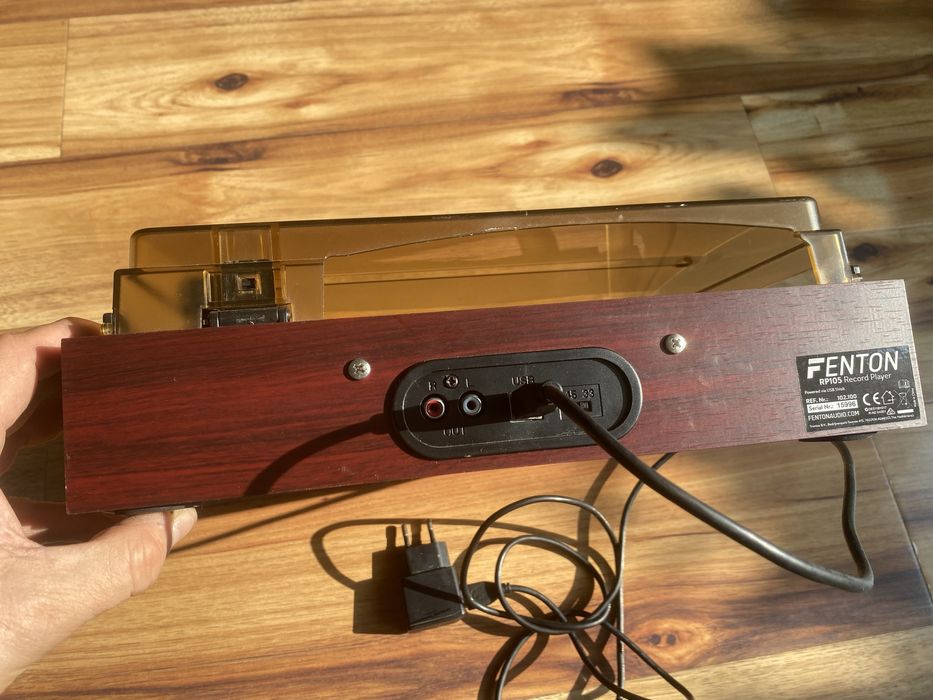 Gramofon Fenton RP105 z głośnikami