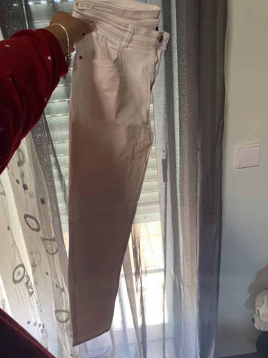 calças de ganga brancas