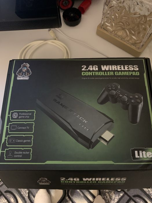 Продам приставку на 10000 игр