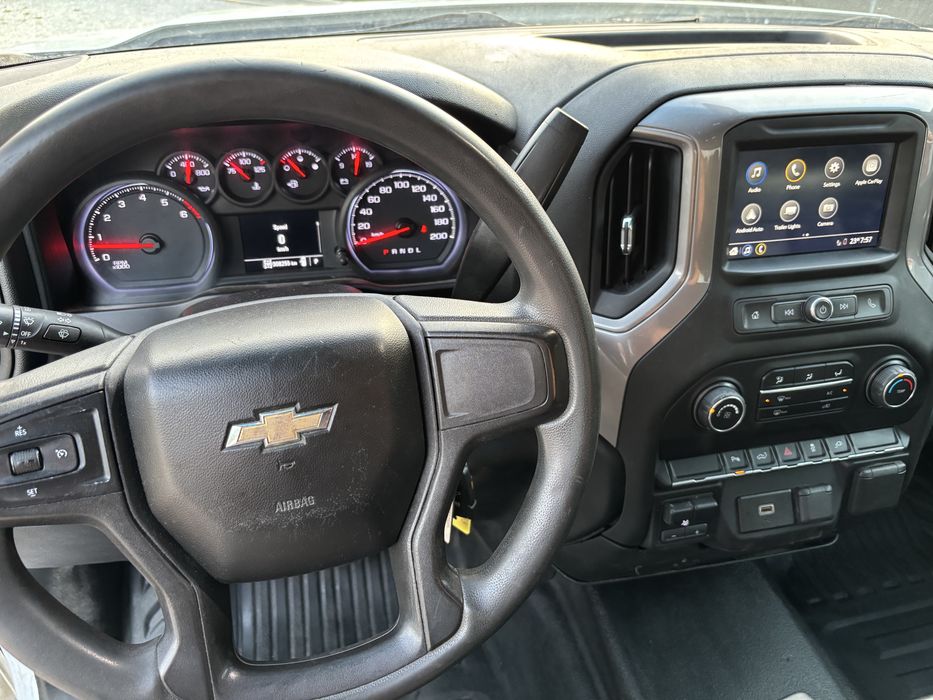 Chevrolet Silverado - 2019 rok - 4x4  - nie f150 dodge ram - ZAMIANA