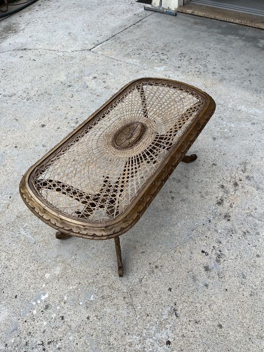 Mesa de centro em madeira