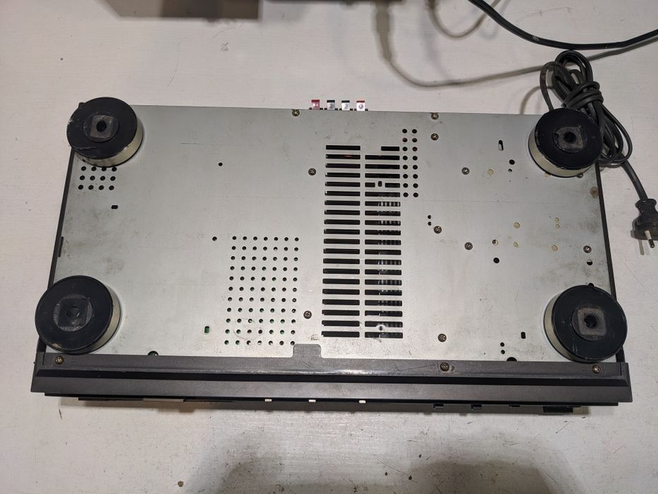 Klasyczny wzmacniacz Sony TA-AX4040 2 x 40W, lata 80-te