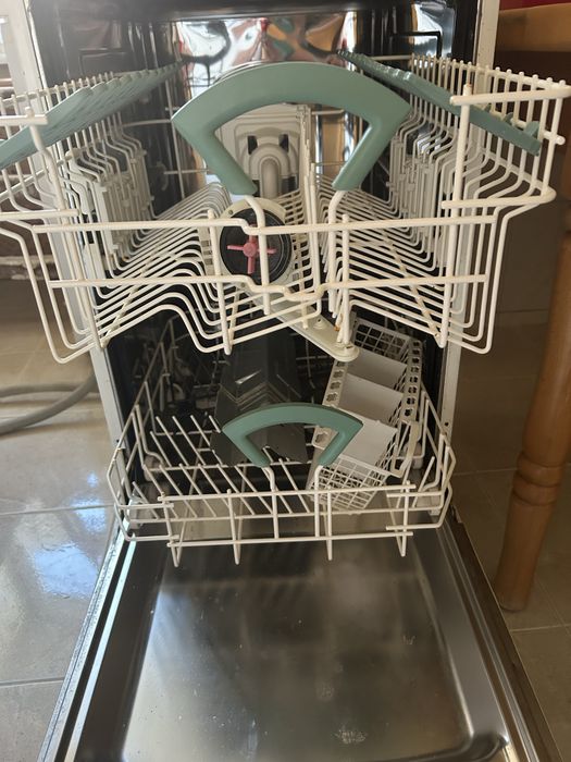 Продам посудомийку Ariston