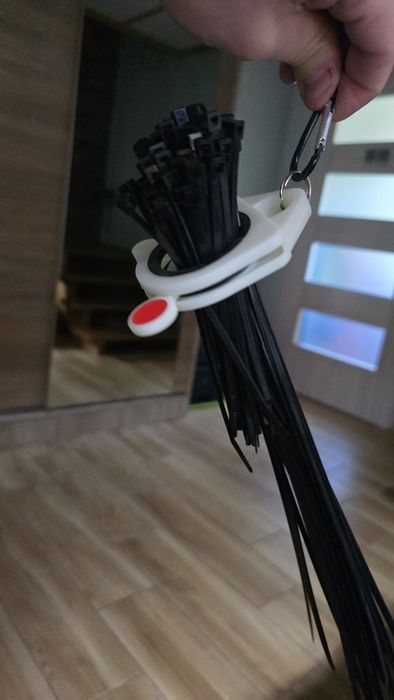 Uchwyt holder na trytytki opaski zaciskowe automatyczny