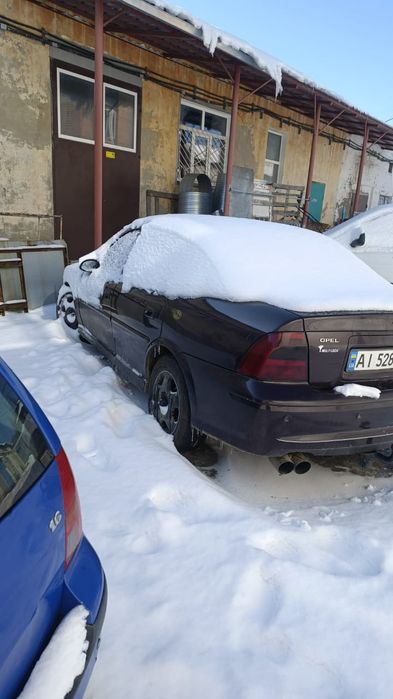 Опель вектра б 2.2 бензин