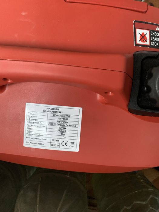 Генератор Honda -2000vt-инверторный