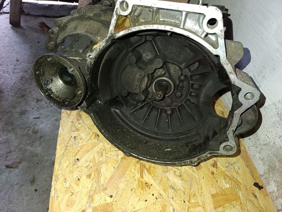 КПП коробка передач Гольф 2-3 Полло. Венто