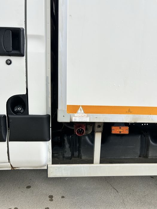 Iveco daily contentor frigorifica congelados