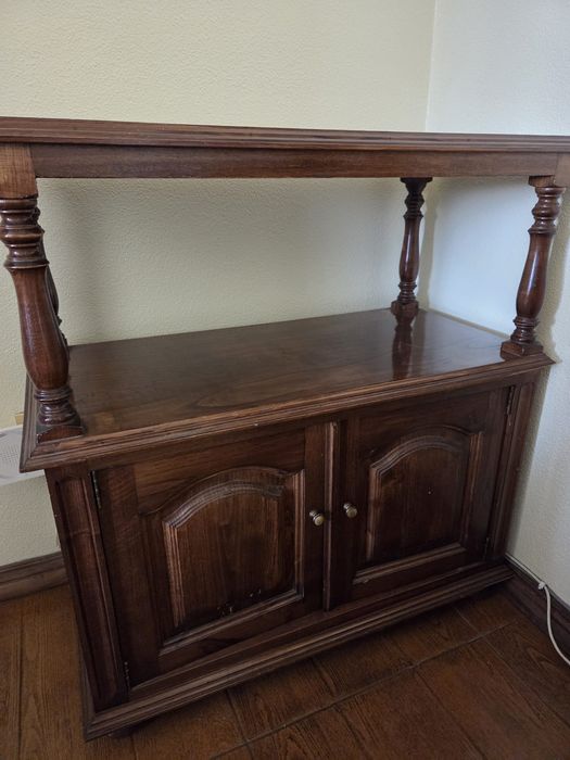 Móvel para TV e Mesa de sala de estar