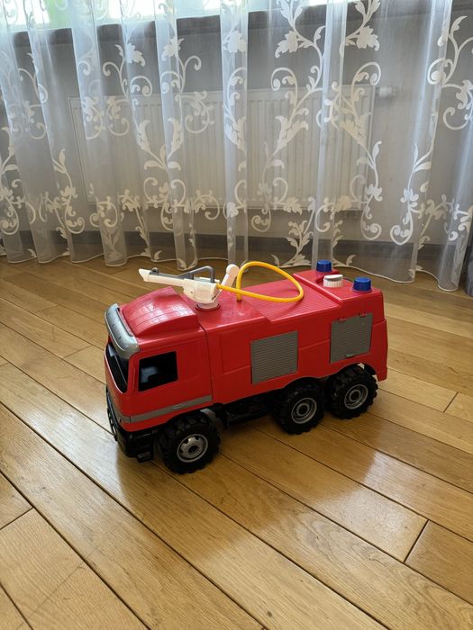 Пожежна машина Lena Mercedes 02028 65 см