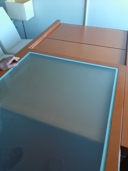 Mesa de jantar com cadeiras