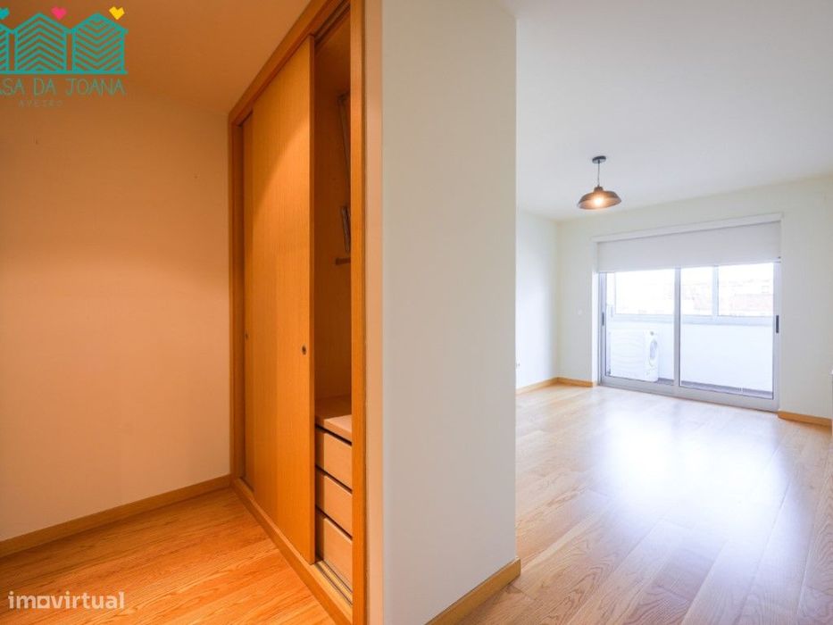 Apartamento T2 com Garagem Fechada em Aveiro