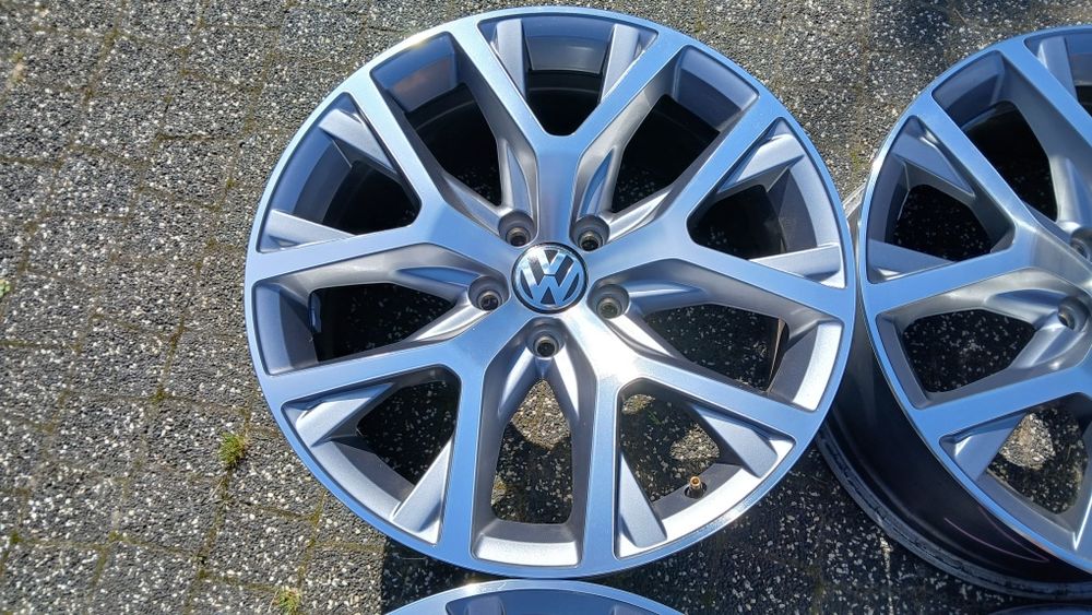 18" VW Passat All Track 5x112  8j et40 B7 B6 B8  Tiguan Golf - Idealne