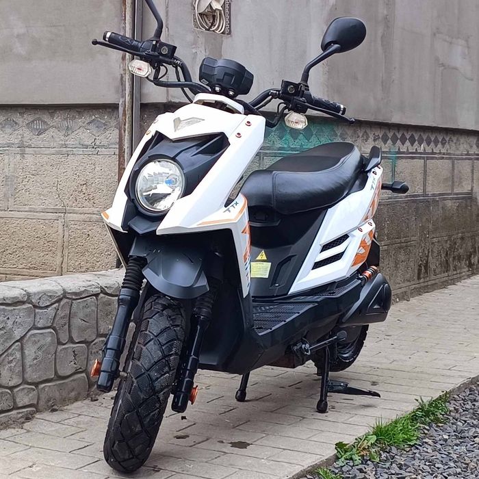 Продам електроскутер 3000в