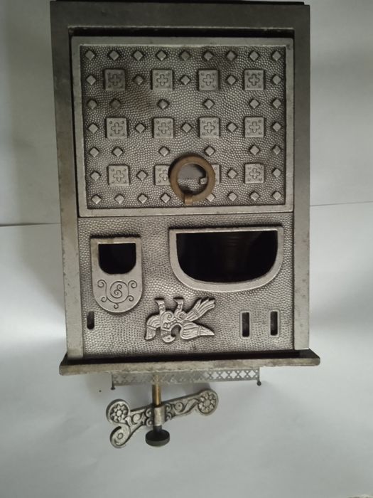 Шкатулка с музыкой , музыкальная рапиросница.