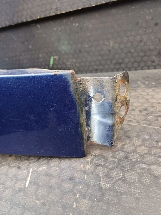 Błotnik prawy vw passat b6 LD5Q