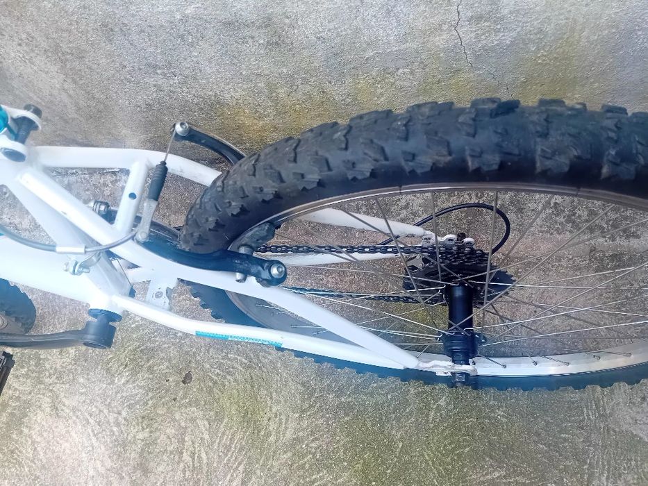 Bicicleta QUER 24 semi-nova