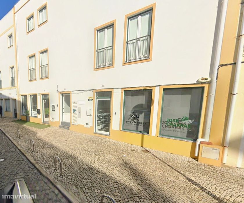 Loja Comercial para Venda – Rua do Canal, nº 41, Beja