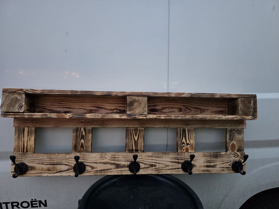 Półka wisząca wieszak